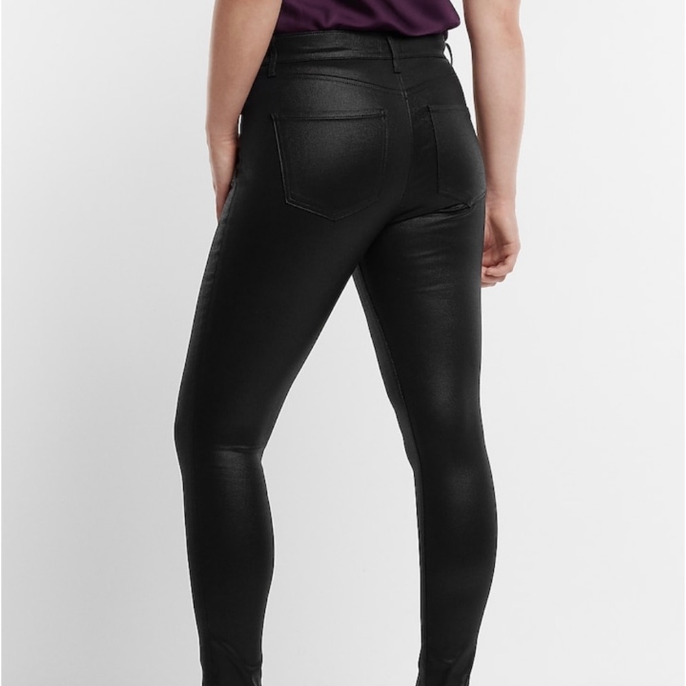 Express mid-rise coated black jeans size 6L